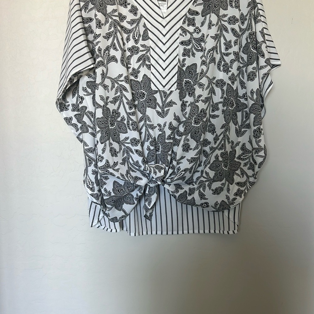 Chico's Black and White Relaxed Tie Front Blouse